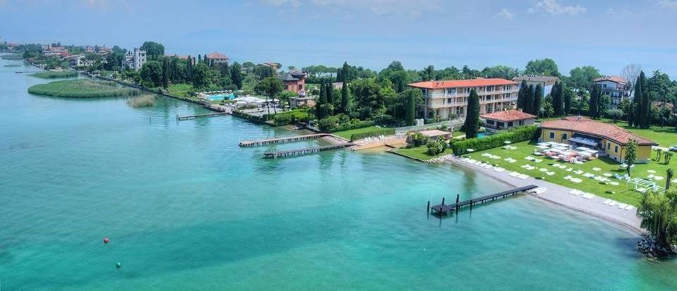 Sunset Apartment Sirmione Exterior foto